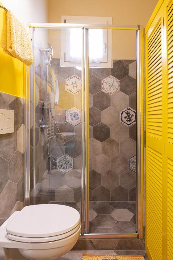 Trastevere Colorful Apartment With Terrace! Rome Buitenkant foto
